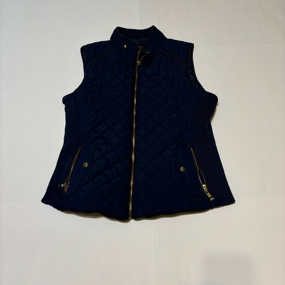 53. ⭐️ Active USA navy blue vest size medium - Picture 3 of 8